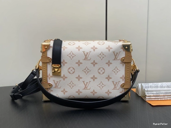 TRUNK SIDE LOUIS MM VUITTON 0802